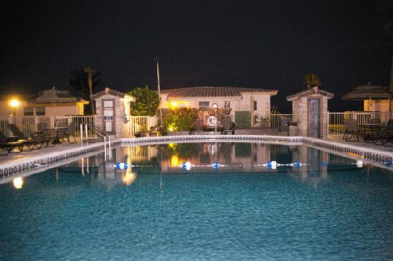 Royal Flamingo Villas Hillsboro Beach Exterior photo