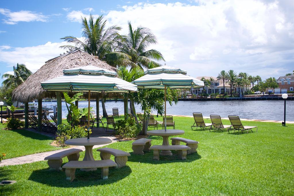 Royal Flamingo Villas Hillsboro Beach Exterior photo