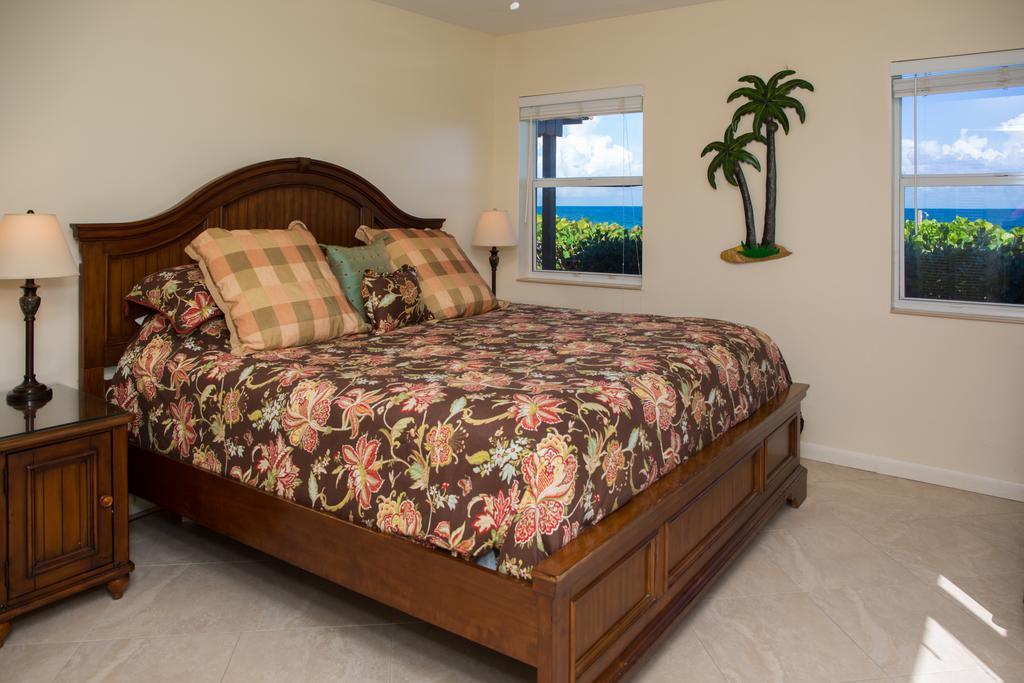 Royal Flamingo Villas Hillsboro Beach Exterior photo